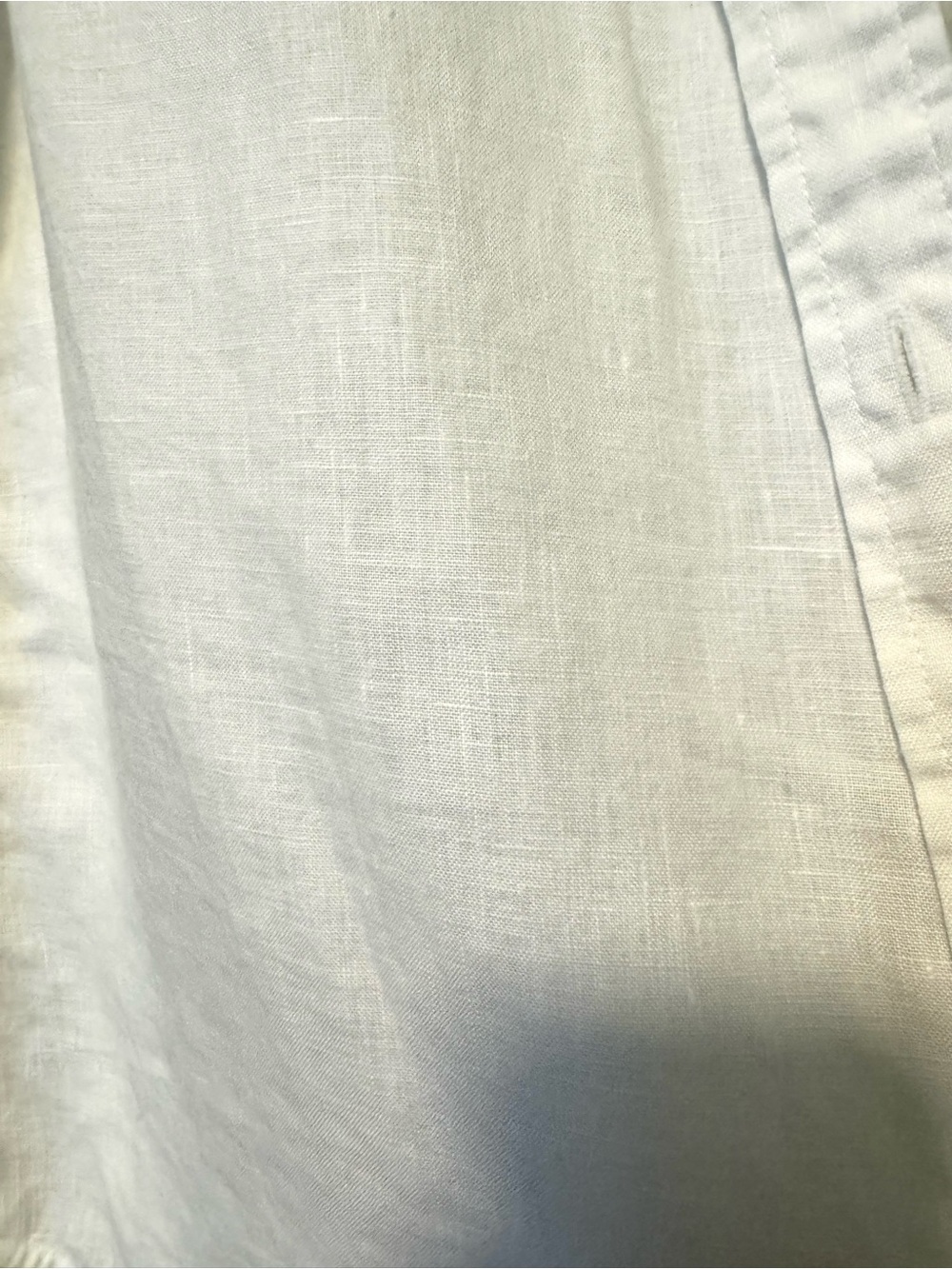 Tommy Bahama 100% Linen Button-Up Shirt - Small. White - Picture 4 of 7